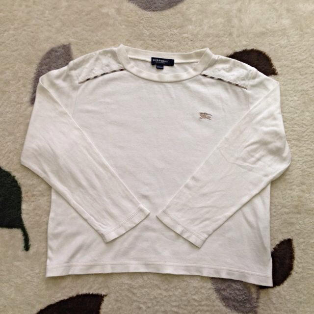 BURBERRY(バーバリー)のバーバリー110cm長袖Tシャツ 正規品 キッズ/ベビー/マタニティのキッズ服男の子用(90cm~)(その他)の商品写真