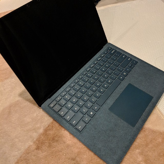 Microsoft - surface laptop core i5