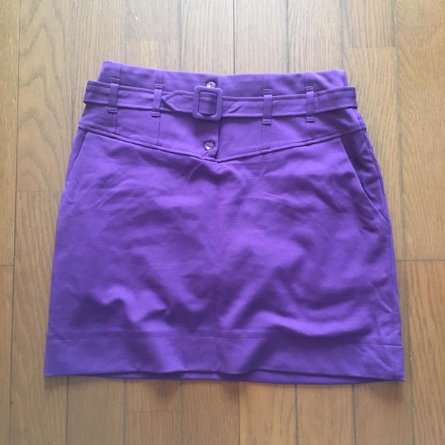 EMODA(エモダ)のemoda 紫 ミニスカート レディースのスカート(ミニスカート)の商品写真