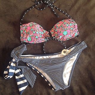 新品未使用タグ付き ROXY ロキシー ビキニ 水着 ドット 水玉 L