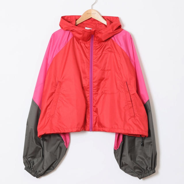 holiday(ホリデイ)の✳︎新品✳︎HOLIDAY✳︎PACKABLE WIND JACKET レディースのジャケット/アウター(ナイロンジャケット)の商品写真