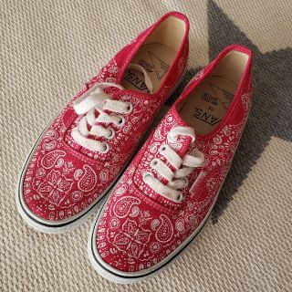 ヴァンズ(VANS)のvans スニーカー ペイズリー柄 (23cm)美品(スニーカー)