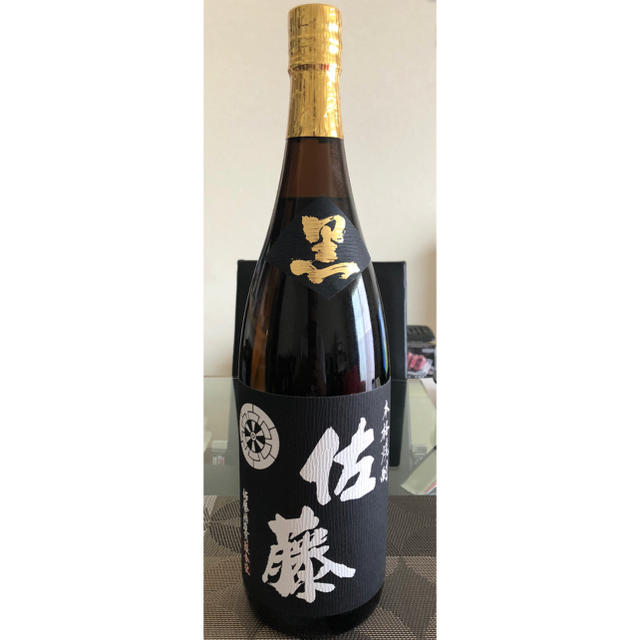 【はち様専用】焼酎 佐藤 黒 1.8L 食品/飲料/酒の酒(焼酎)の商品写真