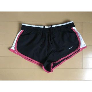 ナイキ(NIKE)のNIKE ナイキ レディース ランニングパンツ Sサイズ(ウェア)