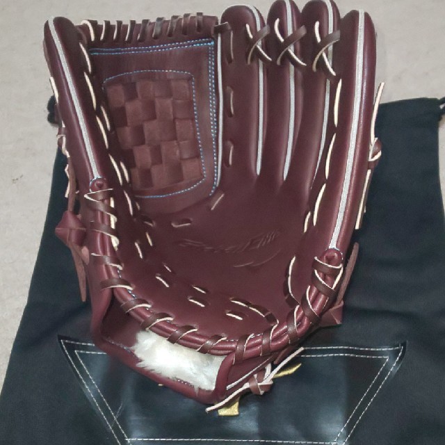 MIZUNO(ミズノ)の新品未使用‼️ミズノグローバルエリート軟式投手用 スポーツ/アウトドアの野球(グローブ)の商品写真