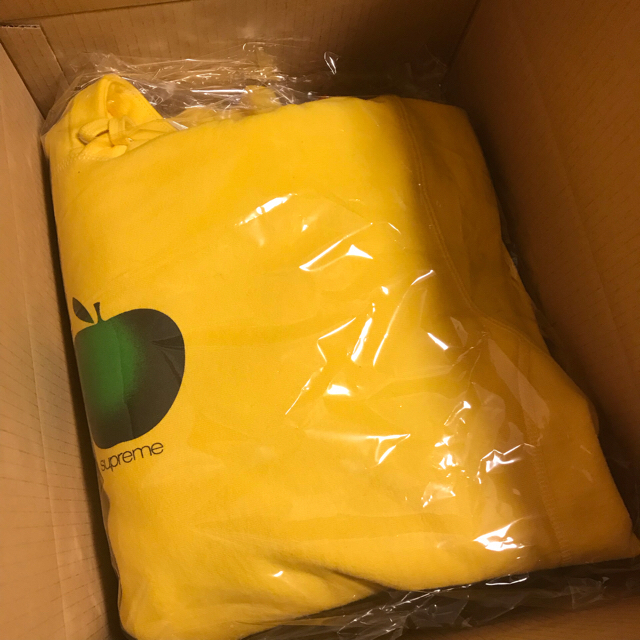 apple hooded sweatshirt yellow 19ss