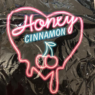 ハニーシナモン(Honey Cinnamon)のハニーシナモン  Tシャツ(Tシャツ(半袖/袖なし))