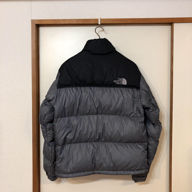 THE NORTH FACE(ザノースフェイス)の大人気 超希少 日本未発売カラー ノースフェイス ヌプシ ダウン ジャケット メンズのジャケット/アウター(ダウンジャケット)の商品写真