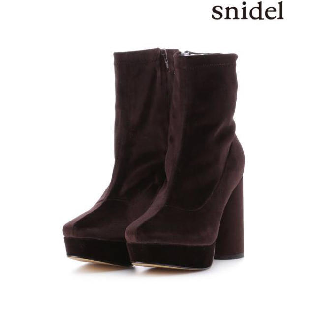 SNIDEL(スナイデル)の値下げ！SNIDEL ストームショートブーツ レディースの靴/シューズ(ブーツ)の商品写真