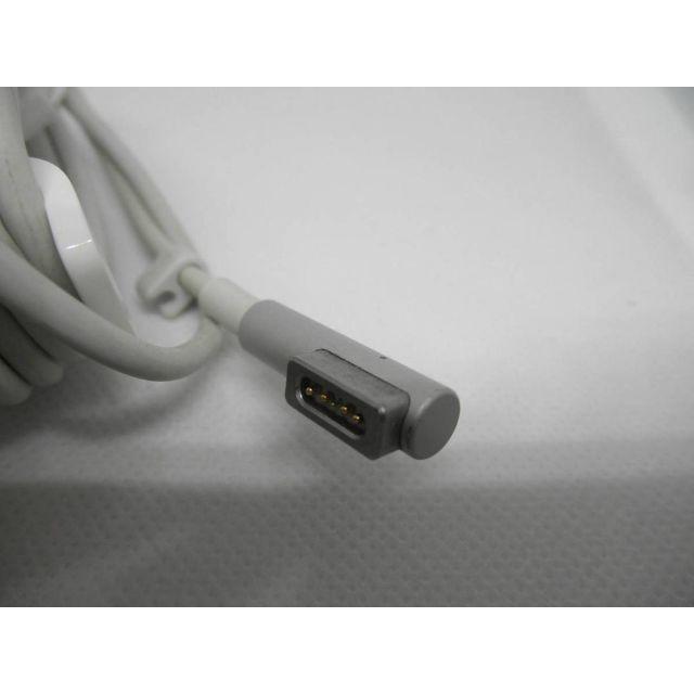 Apple(アップル)のApple MacBook Pro用 純正 ACアダプタMagSafe 60ｗ スマホ/家電/カメラのPC/タブレット(PCパーツ)の商品写真