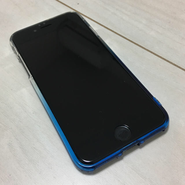 iPhone 7 256 GB ［3/3限定価格］スマートフォン本体