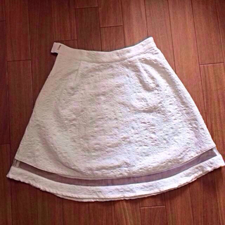 エヌナチュラルビューティーベーシック(N.Natural beauty basic)の白スカート(ミニスカート)