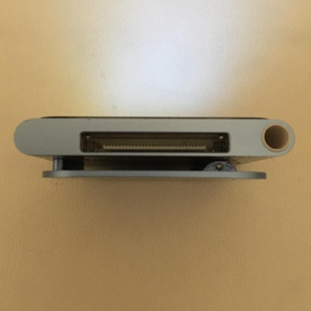 Apple(アップル)のiPodnano 第6世代  8GB ブルー スマホ/家電/カメラのオーディオ機器(ポータブルプレーヤー)の商品写真