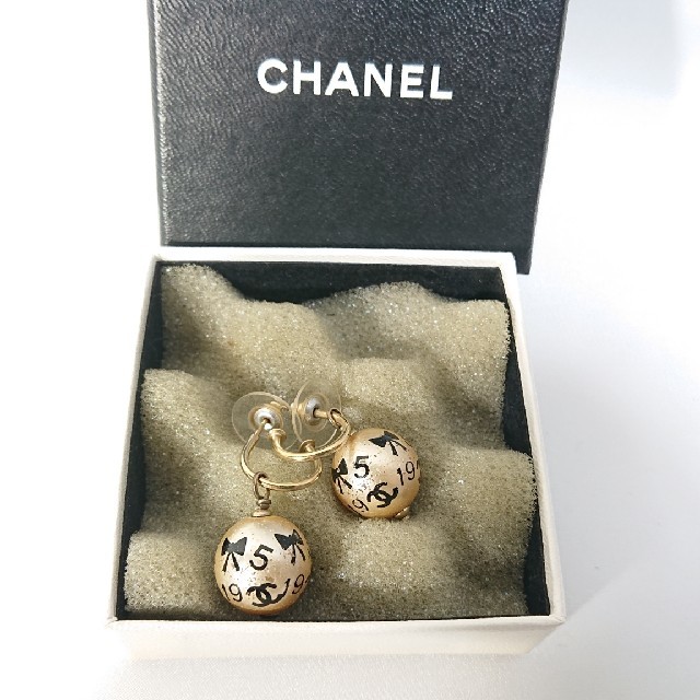 CHANEL - 本物CHANEL シャネルアクセサリーピアスゴールドブラックレディースパーティーの通販 by みく's shop｜シャネルならラクマ