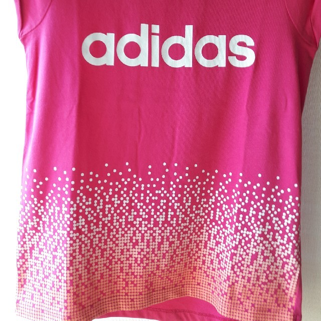 adidas(アディダス)のadidas スポーツTシャツ2枚 160㎝ スポーツ/アウトドアのトレーニング/エクササイズ(トレーニング用品)の商品写真