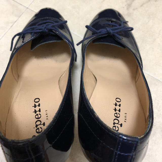 repetto(レペット)のrepettoエナメルレースアップパンプス レディースの靴/シューズ(ハイヒール/パンプス)の商品写真