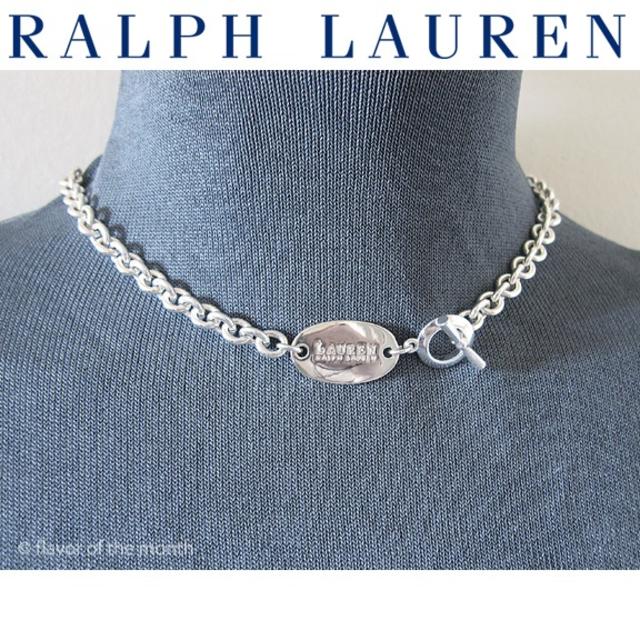 Ralph Lauren(ラルフローレン)のRalph Lauren クールなオーバル・ロゴチャームショートネックレス レディースのアクセサリー(ネックレス)の商品写真