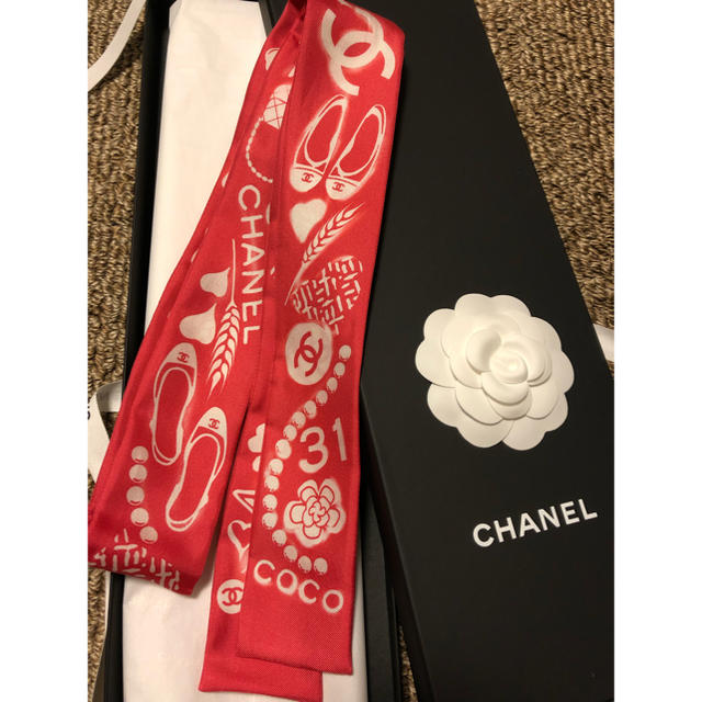 CHANEL - 希少！！新品未使用 CHANEL シャネル ヘアバンド ツイリーの通販 by lii 3/16-4/1まで発送不可｜シャネル