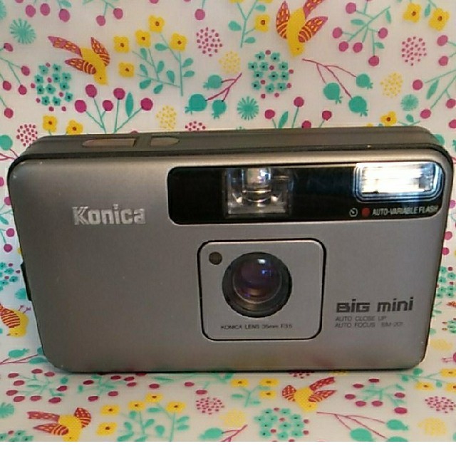 訳有konicaビッグミニフィルムカメラコニカ旅行写真シルバー軽量