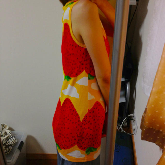 marimekko(マリメッコ)のmarimekkoタンク☆いちご♡ レディースのトップス(カットソー(半袖/袖なし))の商品写真