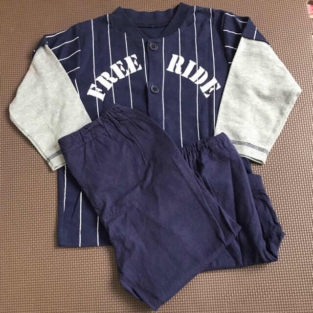 ✴︎SALE 100cm 2セットおまとめ キッズ/ベビー/マタニティのキッズ服男の子用(90cm~)(パジャマ)の商品写真