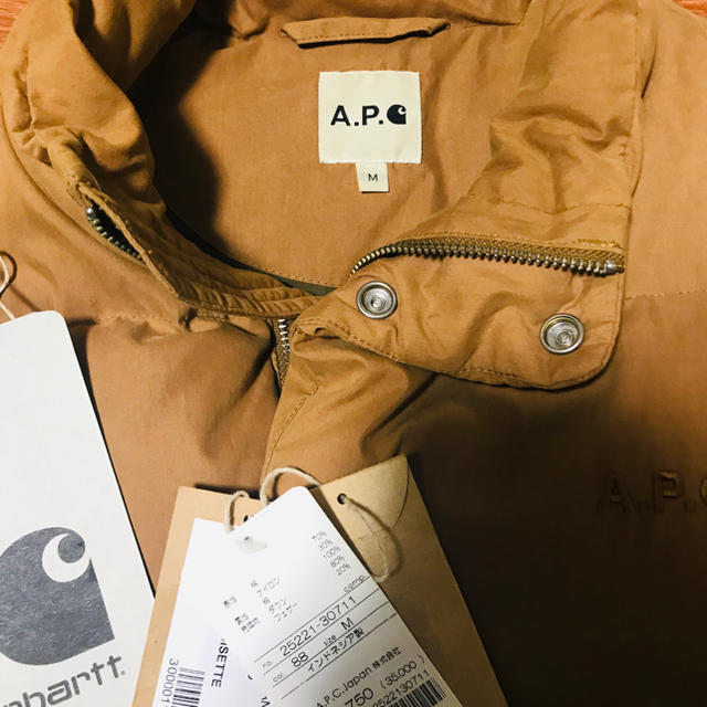 A.P.C(アーペーセー)のA.P.C×Carhartt (アーペーセー×カーハート) ダウンベスト メンズのジャケット/アウター(ダウンジャケット)の商品写真