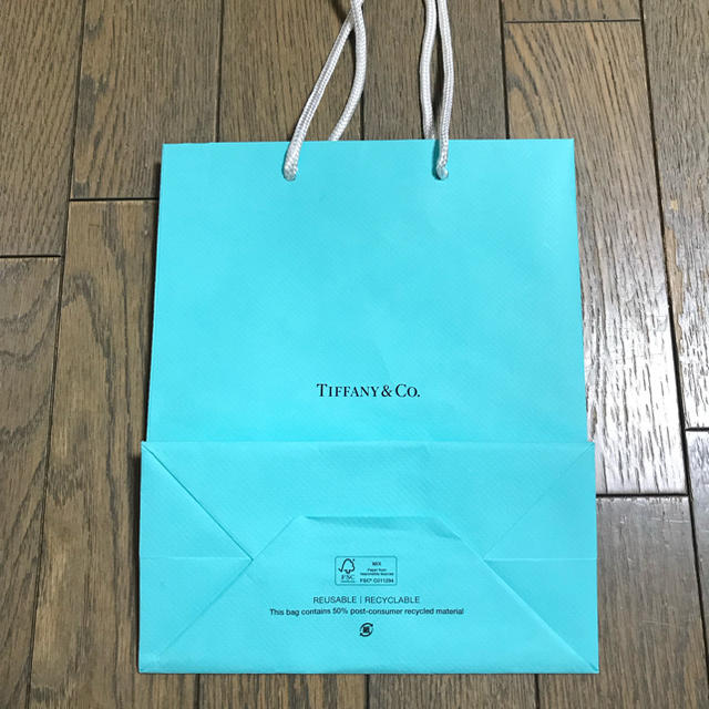 Tiffany & Co.(ティファニー)のティファニー 紙袋 レディースのバッグ(ショップ袋)の商品写真