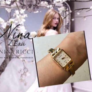 NINA RICCI(腕時計 ・ ゴールド/金色系)のフリマアイテム一覧 NINA RICCI(腕時計 ・ ゴールド/金色系)のフリマアイテム一覧