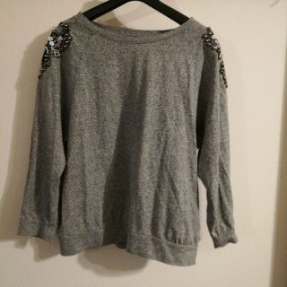 エイチアンドエム(H&M)のビジュー トップス グレー(カットソー(長袖/七分))