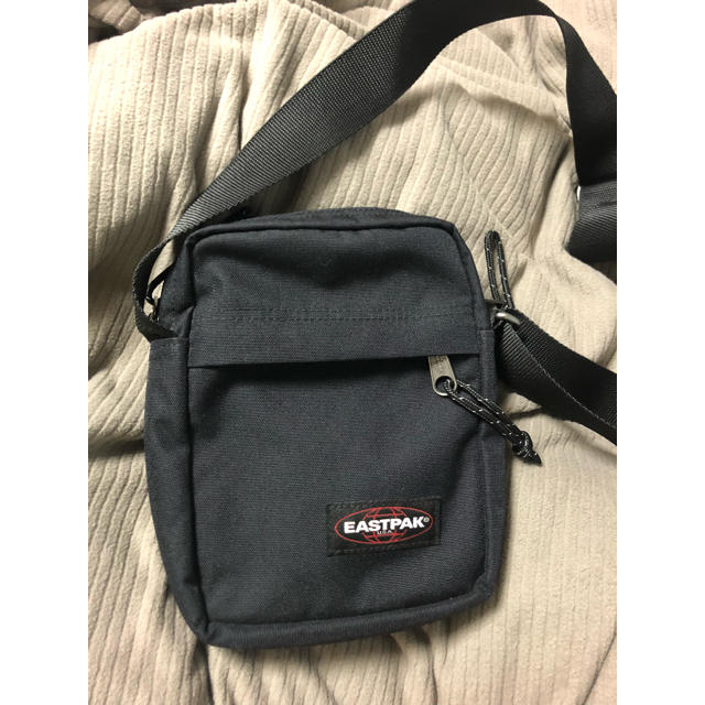 EASTPAK(イーストパック)のイーストパック ショルダーバック EASTPAK メンズのバッグ(ショルダーバッグ)の商品写真