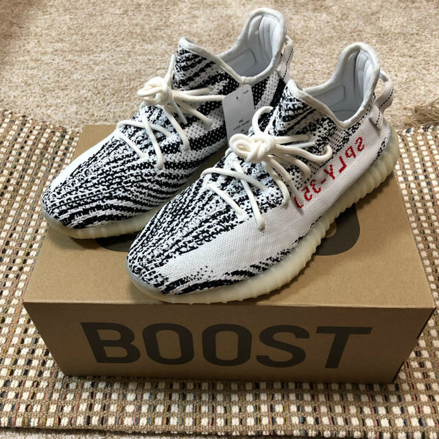 adidas(アディダス)のyeezyboost 350 V2 zebra   メンズの靴/シューズ(スニーカー)の商品写真