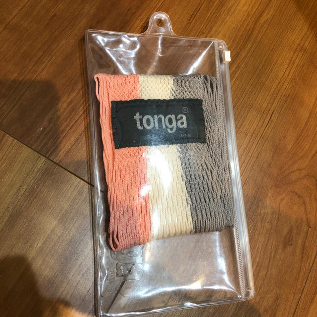 tonga(トンガ)のM♡love様専用  週末セール！美品！トンガフィット キッズ/ベビー/マタニティの外出/移動用品(抱っこひも/おんぶひも)の商品写真