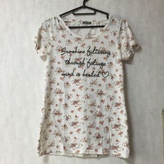 ハニーズ(HONEYS)の花柄シャツ(Tシャツ(半袖/袖なし))