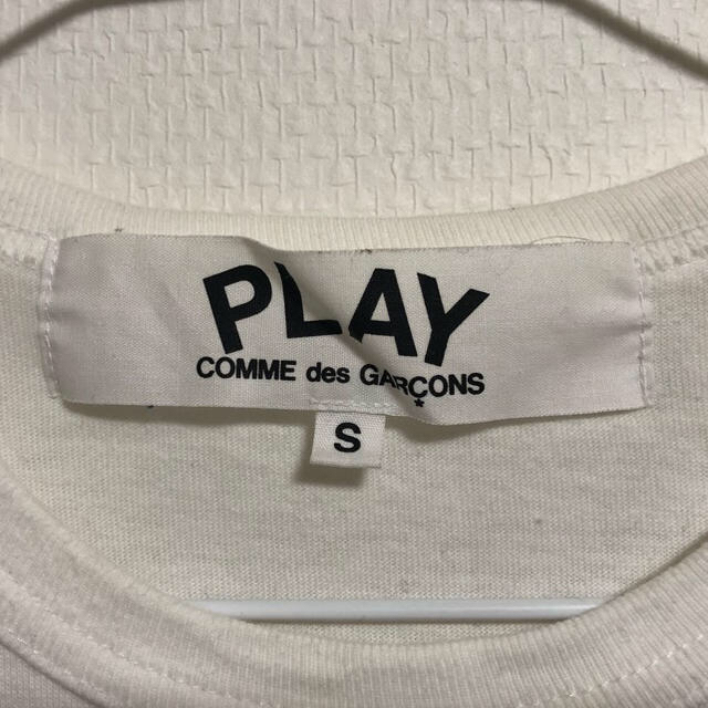 COMME des GARCONS(コムデギャルソン)の送料込み コムデギャルソン PLAY Tシャツ Sサイズ メンズのトップス(Tシャツ/カットソー(半袖/袖なし))の商品写真