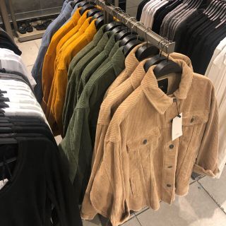 ザラ(ZARA)のZARA コーデュロイジャケット  L サンド ベージュ(ミリタリージャケット)