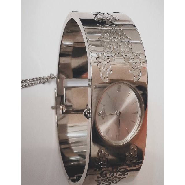 viviennewestwood バングル 時計-
