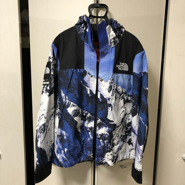 North Face Mountain Parka Mountain print