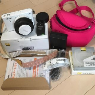 ニコン(Nikon)の最終値下げ 美品 Nikon 1 J1 ミラーレス(ミラーレス一眼)