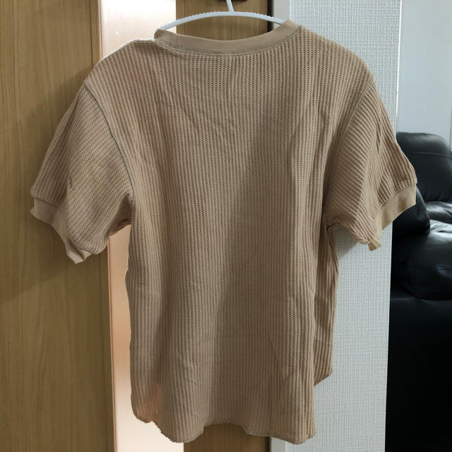 UNIQLO(ユニクロ)の専用 UNIQLO ワッフルクルーネック ベージュ色  レディースのトップス(Tシャツ(長袖/七分))の商品写真