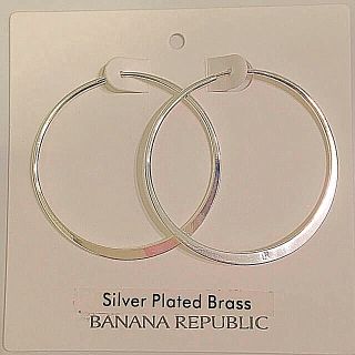 バナナリパブリック(Banana Republic)の【未使用☆バナナリパブリック】フープピアス（２ヶ）(ピアス)