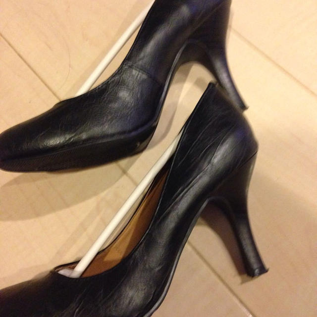 ブラックパンプス 黒23S レディースの靴/シューズ(ハイヒール/パンプス)の商品写真