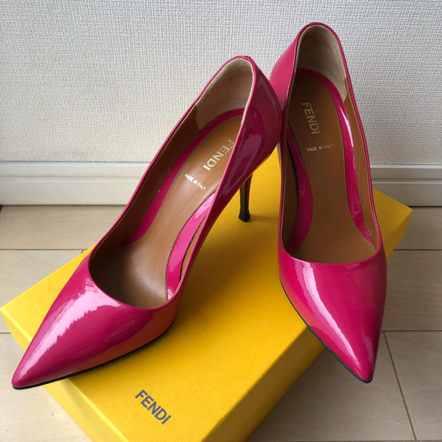 美品!フェンディ FENDI エナメル パンプス 23 36.5 ピンク - www