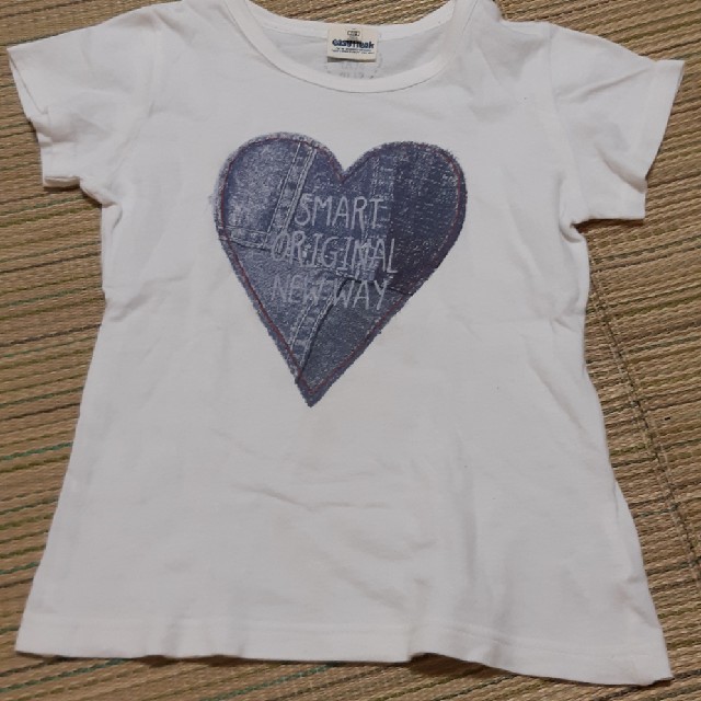 BeBe(ベベ)の半袖白Tシャツ110 キッズ/ベビー/マタニティのキッズ服女の子用(90cm~)(Tシャツ/カットソー)の商品写真