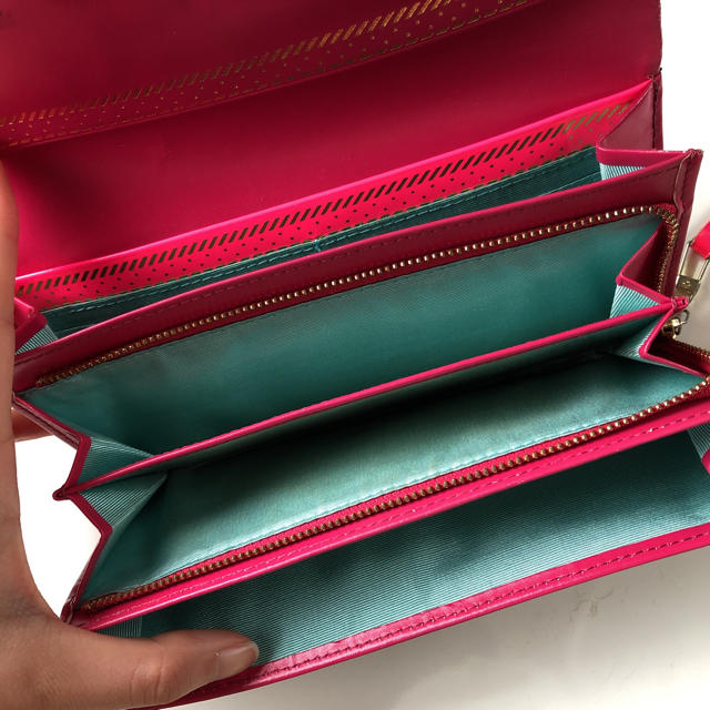 Ane Mone(アネモネ)のアネモネ ブラック×ピンク 長財布 レディースのファッション小物(財布)の商品写真