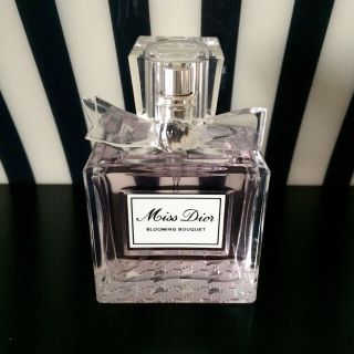 ディオール(Dior)のMiss Dior 50ml ほぼ新品(香水(女性用))