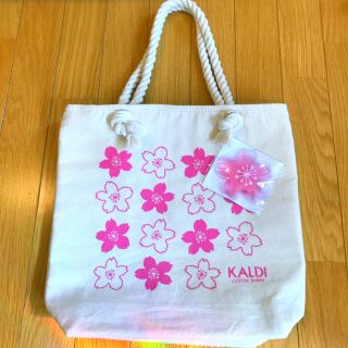 カルディ(KALDI)のカルディ★2019年さくら 保冷トートバッグ 保冷剤付き 新作 桜 KALDI(トートバッグ)