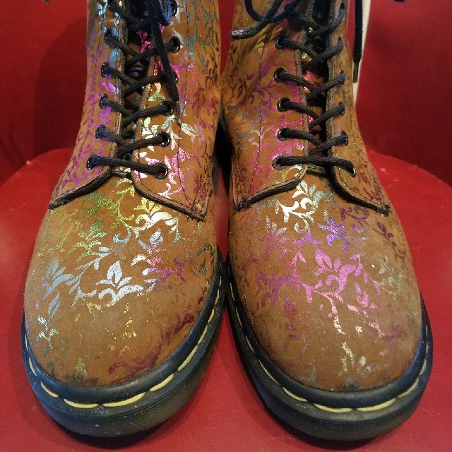 Dr.Martens(ドクターマーチン)の英国製 ボタニカル柄 メンズの靴/シューズ(ブーツ)の商品写真