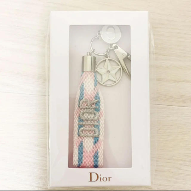 Dior(ディオール)の新品未使用  Dior ディオール キーホルダー ピンク  レディースのファッション小物(キーホルダー)の商品写真