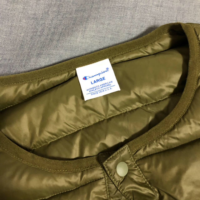 Champion - チャンピオン ノーカラーライトダウンジャケット Lの通販