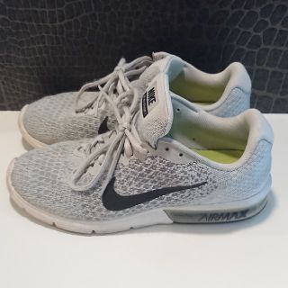 ナイキ(NIKE)のNIKE SEQTUENT2(スニーカー)